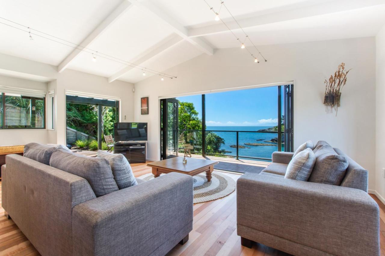 Beachfront Enclosure Bay - Waiheke Unlimited Oneroa Esterno foto